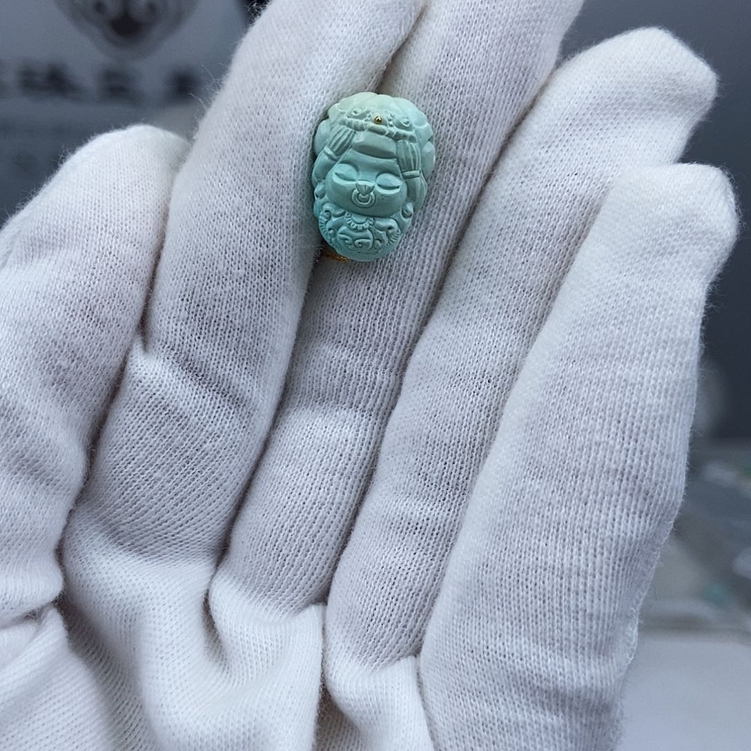 未镶嵌绿松石珠宝奇石