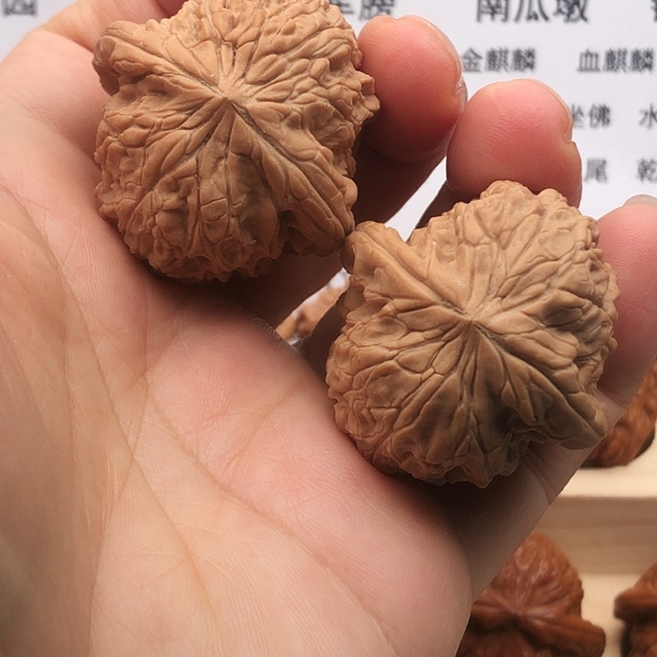 把件文玩核桃送**莉暴雪，39