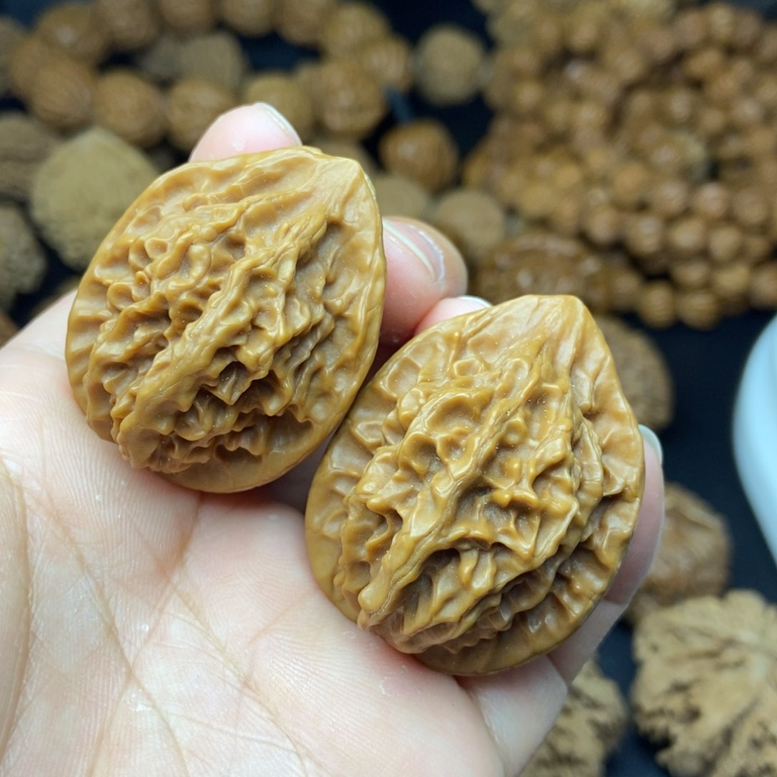 文玩核桃把件凤凰羽34