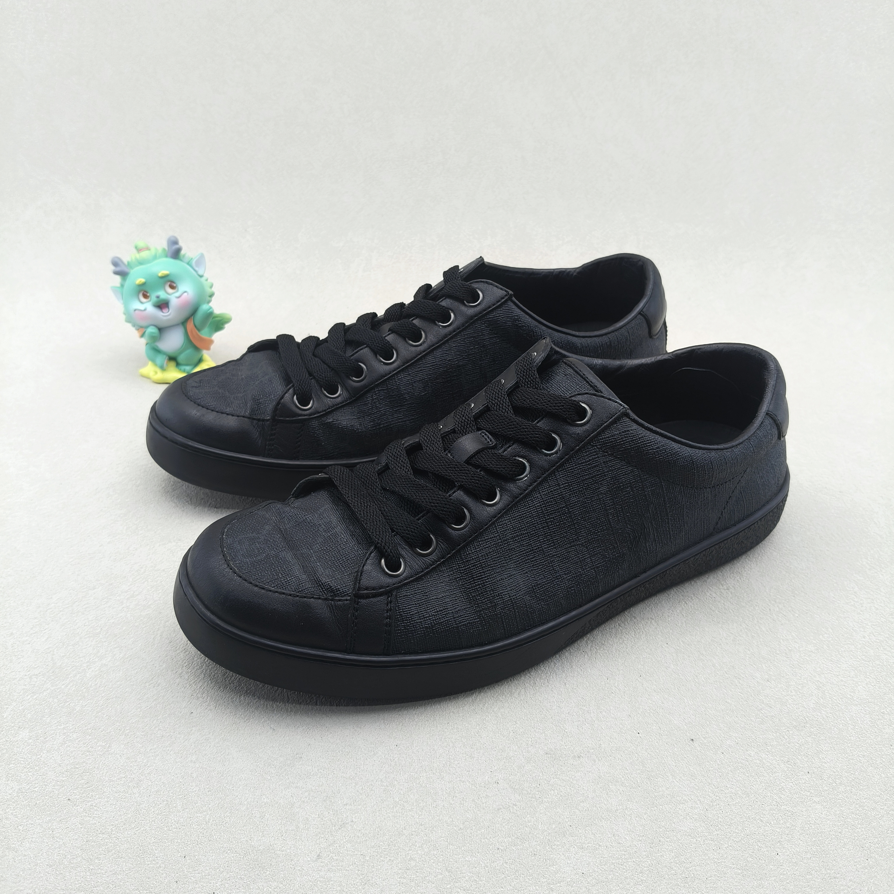 95新 GUCCI/古驰 40.5码/双G老花满印刺绣大logo 低帮休闲板鞋