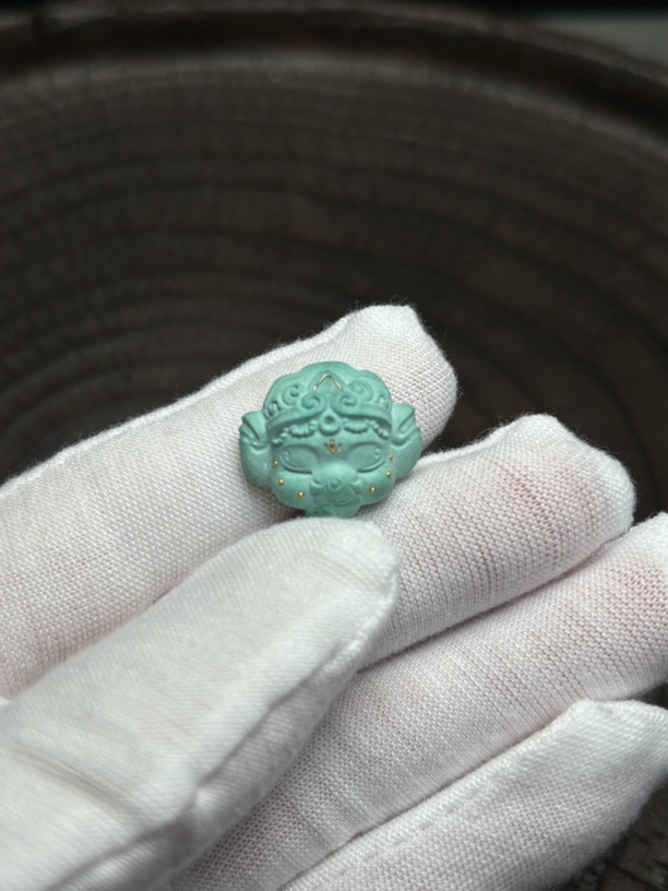 湖北十堰建国精品天然原矿绿松石公主象全品18.9/16.6/9重3.27g