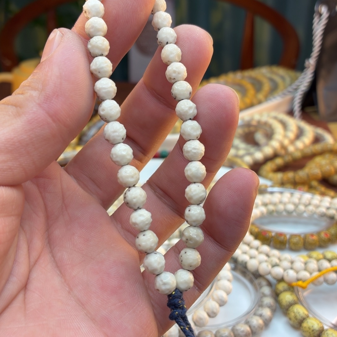 手串星月菩提海南星月菩提古瓷白精工无相