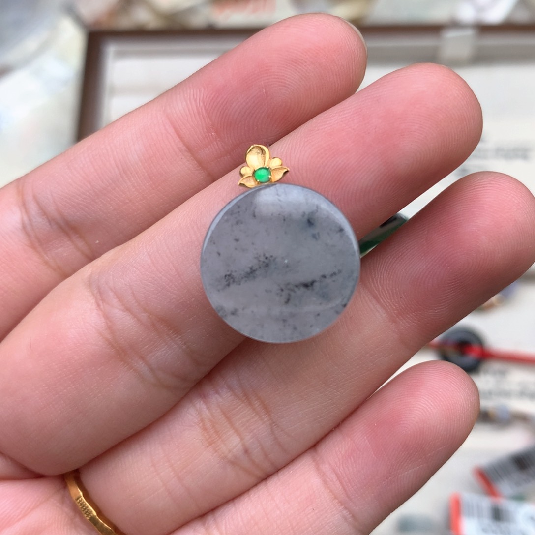 【闪购商品】18K金镶嵌挂件翡翠一