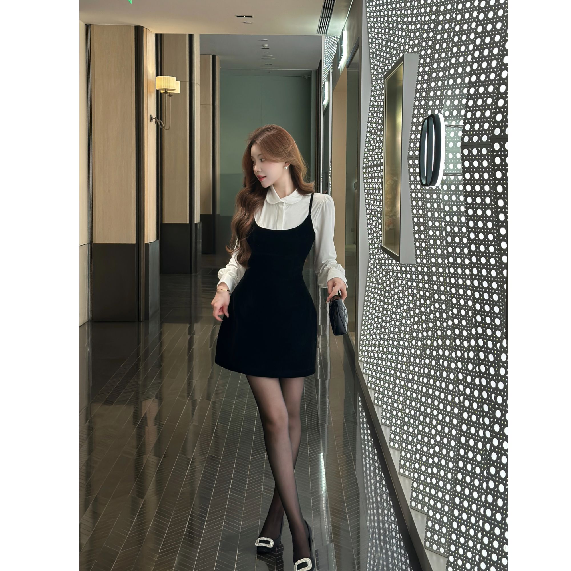 SZA【留洋千金】冬季新款高级感内搭上衣+丝绒吊带连衣裙套装A-2490