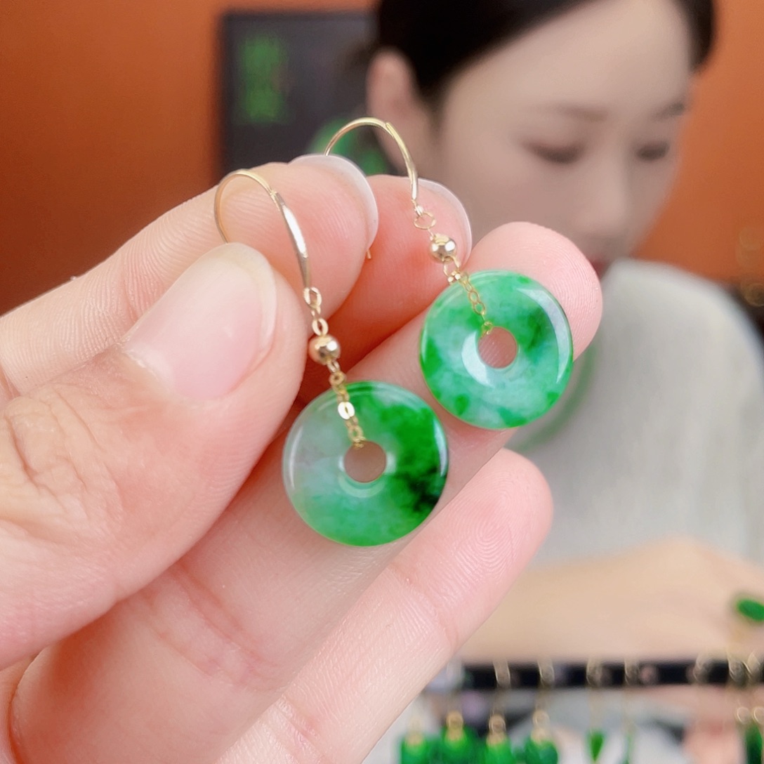 翡翠18K金镶嵌耳饰