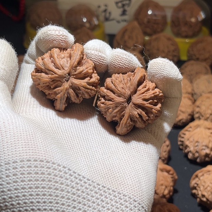 1***1文玩核桃把件文玩核桃