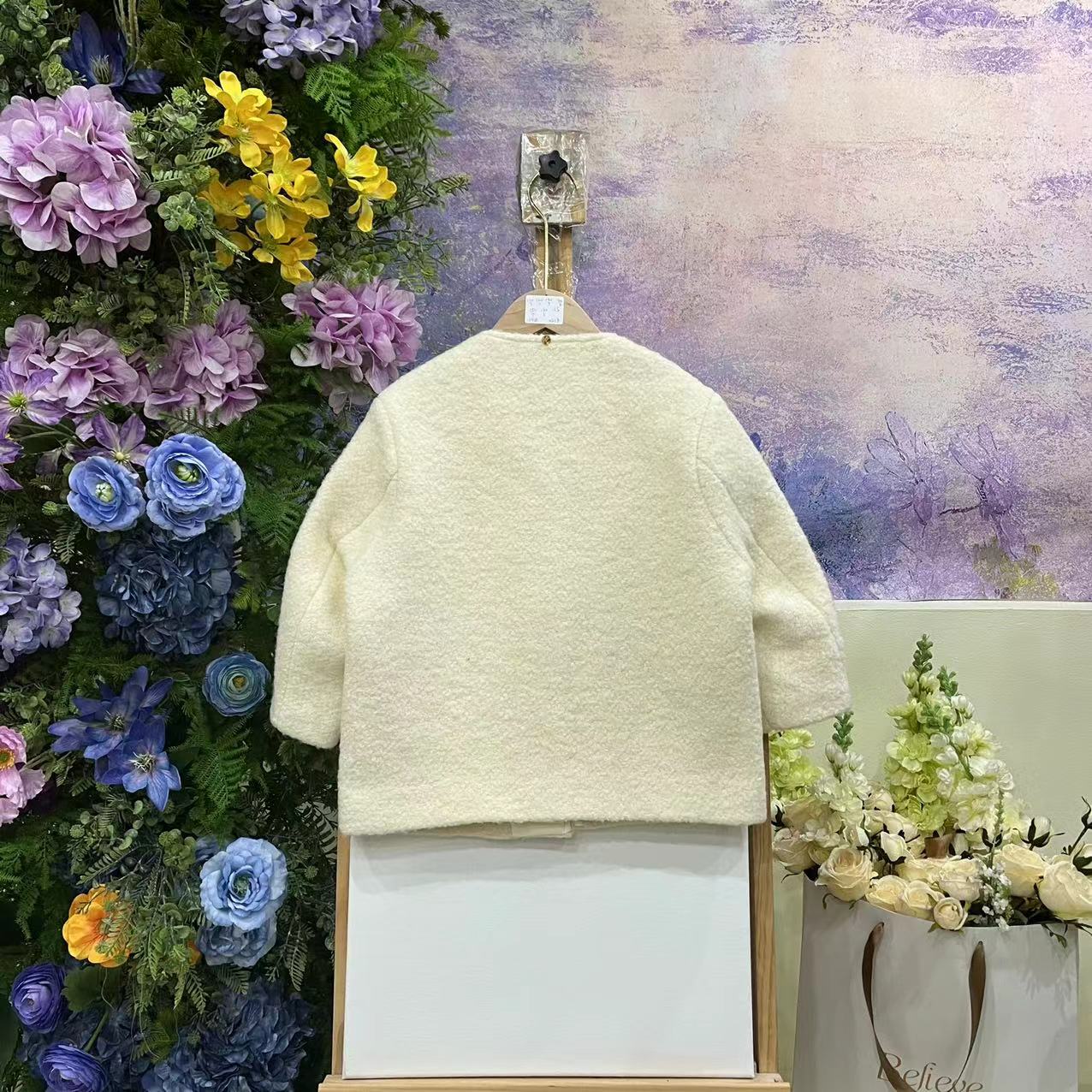 169F白色外套0418