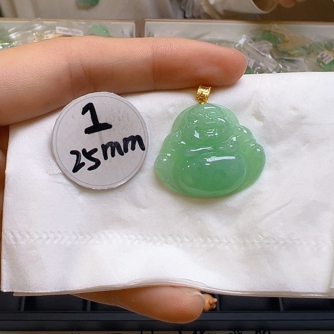 翡翠颈饰18K金镶嵌翡翠