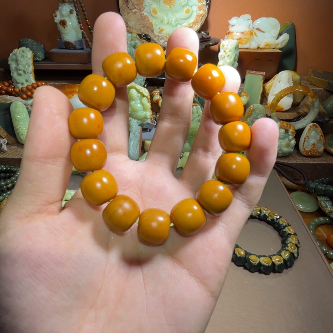 透闪石质玉手链15 16皮未镶嵌