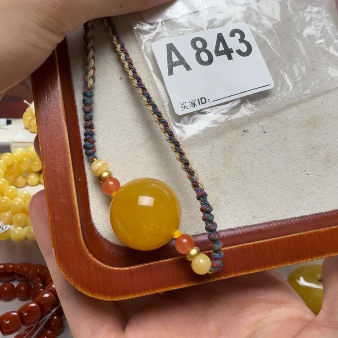 未镶嵌颈饰琥珀琥珀蜜蜡吊坠项链