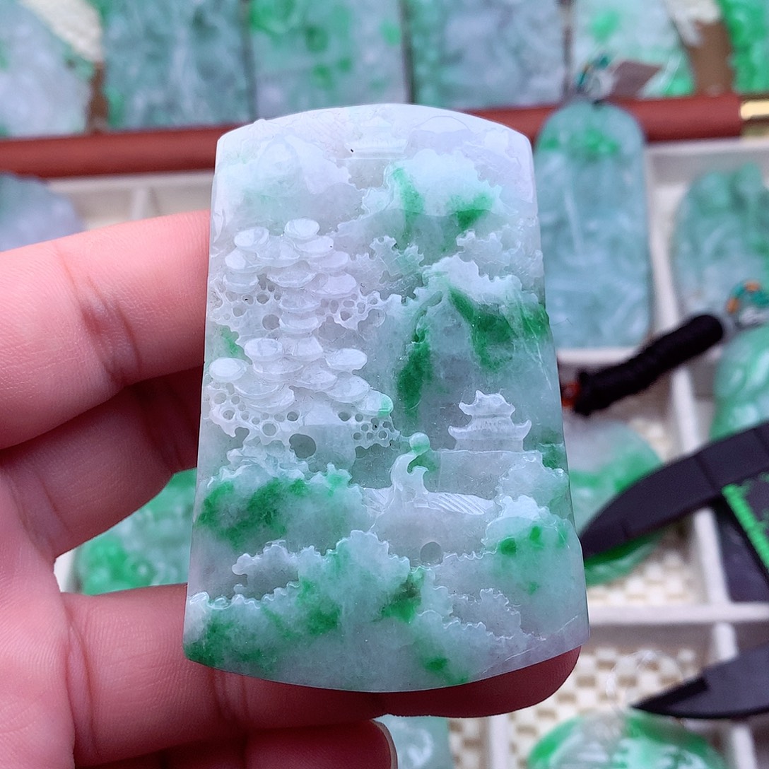翡翠未镶嵌吊坠(不含链)