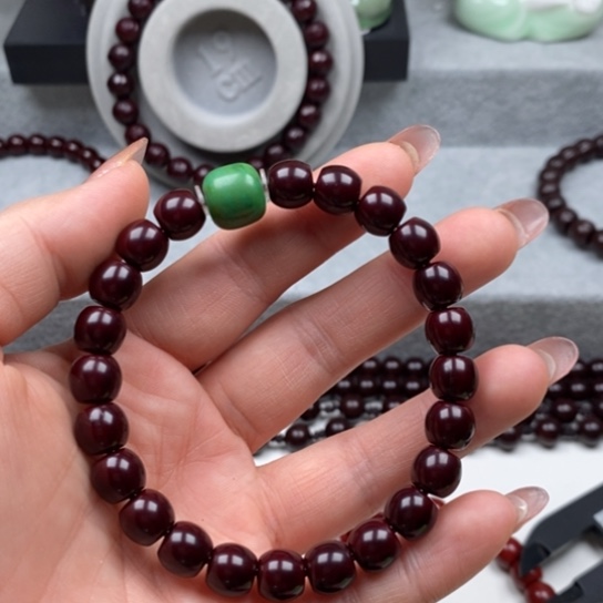 金****）猴头关的一个小镇上的