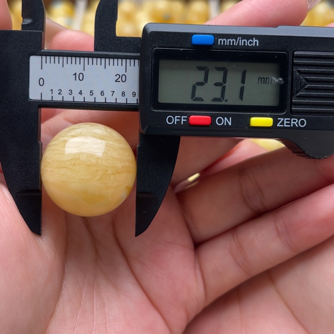 琥珀未镶嵌裸石蜜蜡圆珠笑