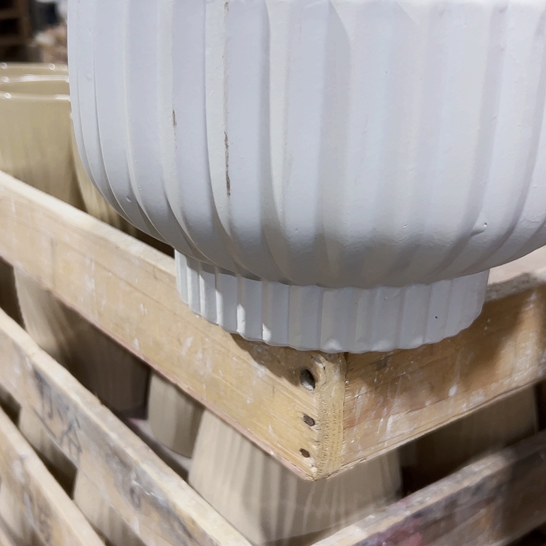 有孔外贸尾单陶瓷花盆凑单10米包邮微瑕