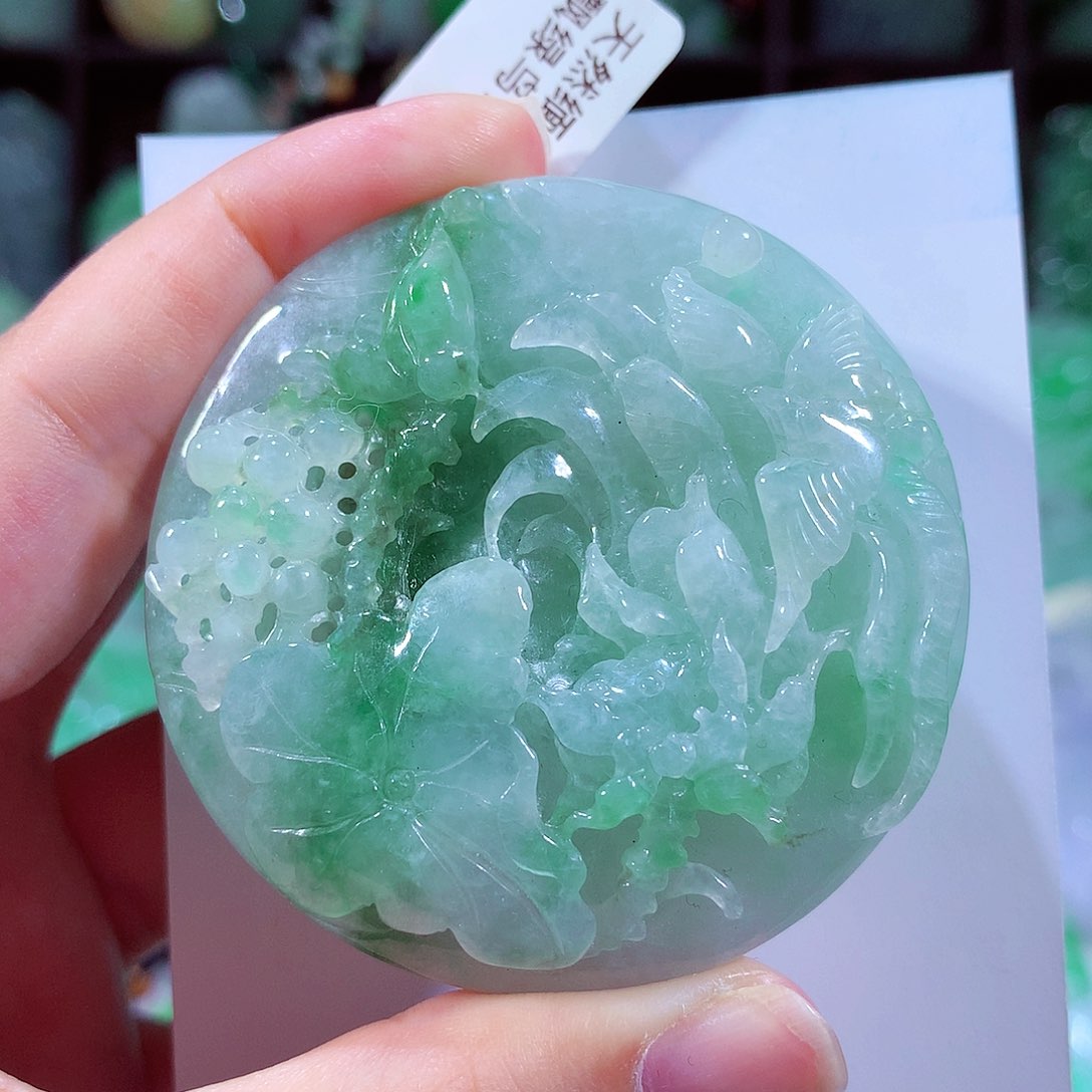 翡翠吊坠(不含链)未镶嵌