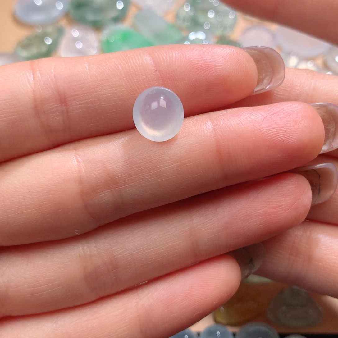 翡翠挂件未镶嵌蛋面