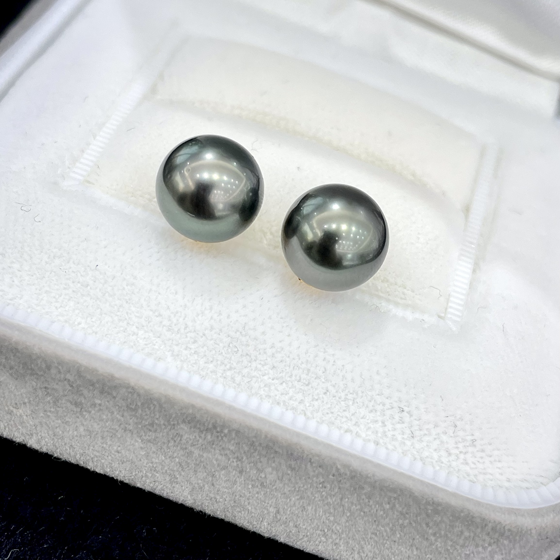 18K金 海水珍珠 大溪地K金耳钉 9-10 