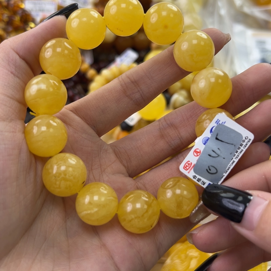 琥珀珠宝奇石未镶嵌