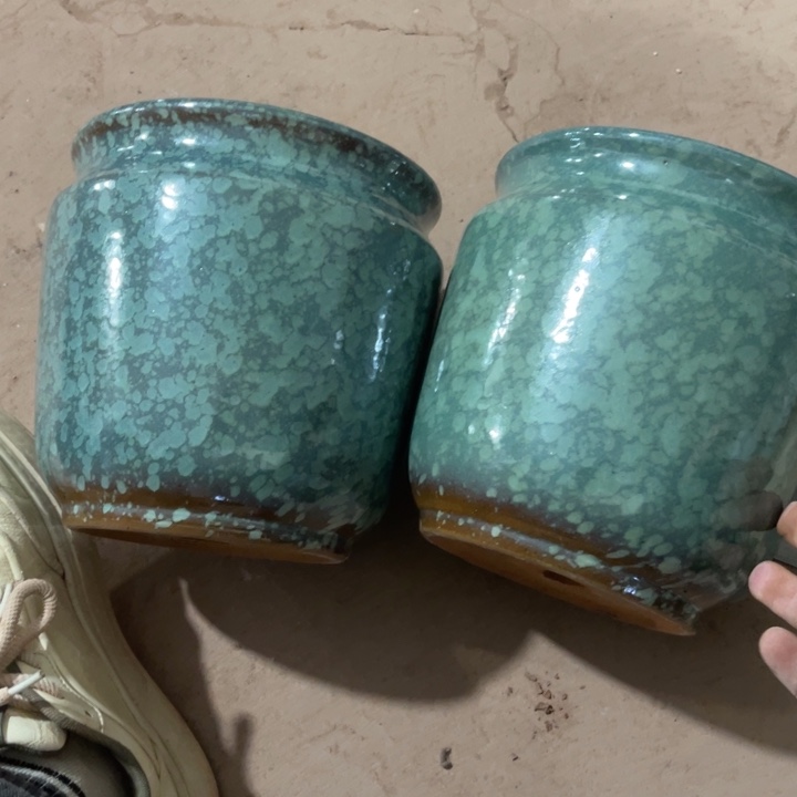 花盆紫砂口径20高度20两只小瑕疵