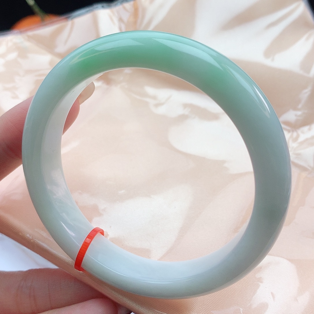 翡翠手镯未镶嵌59圈口290040