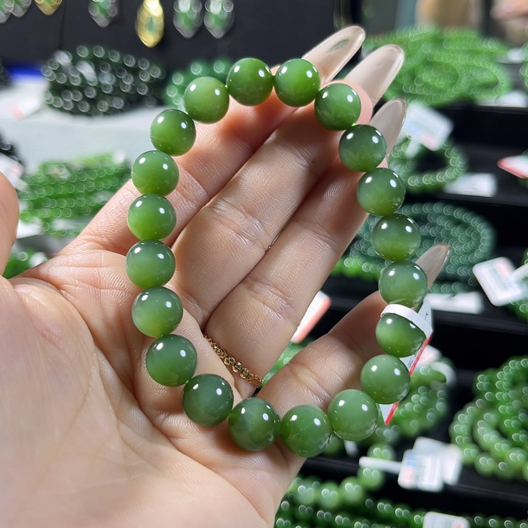 未镶嵌和田玉（碧玉）手链9.5