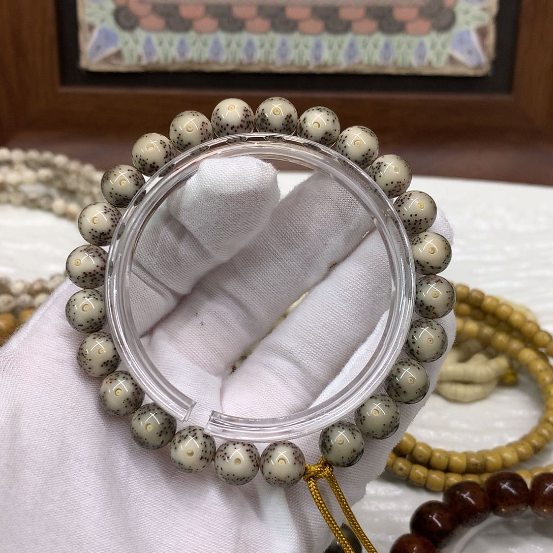 星月菩提手串9圆珠月留白