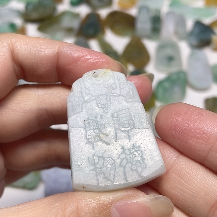 定制翡翠未镶嵌翡翠