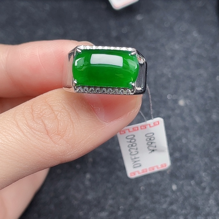 翡翠戒指银S925镶嵌天然a货翡翠没运费险2860