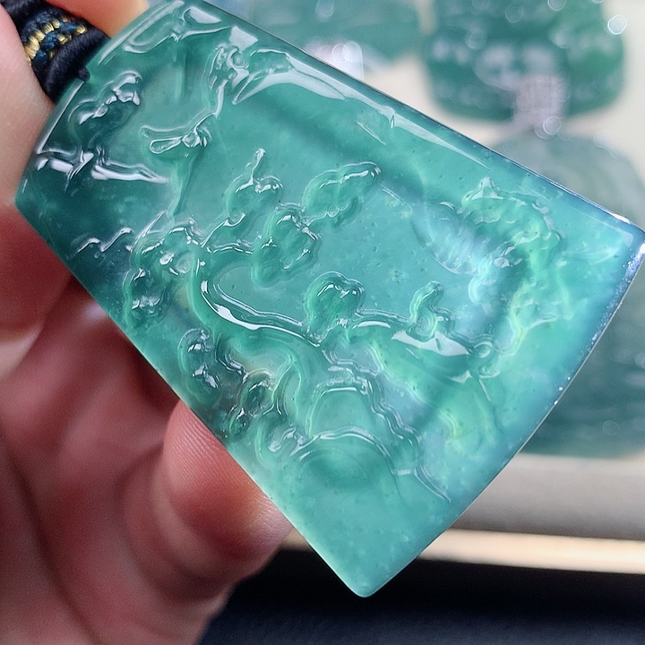 【闪购商品】翡翠颈饰未镶嵌天然翡翠