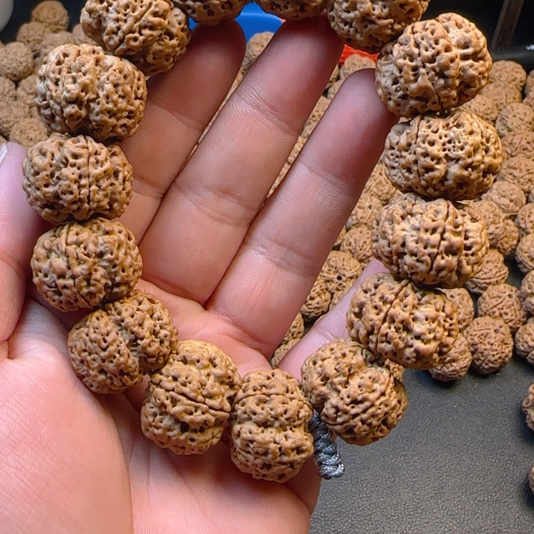 金刚菩提手串平头梅花金刚菩提