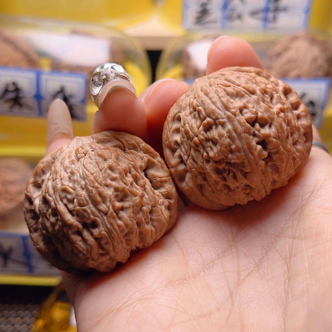 文玩核桃把件泥鳅背40