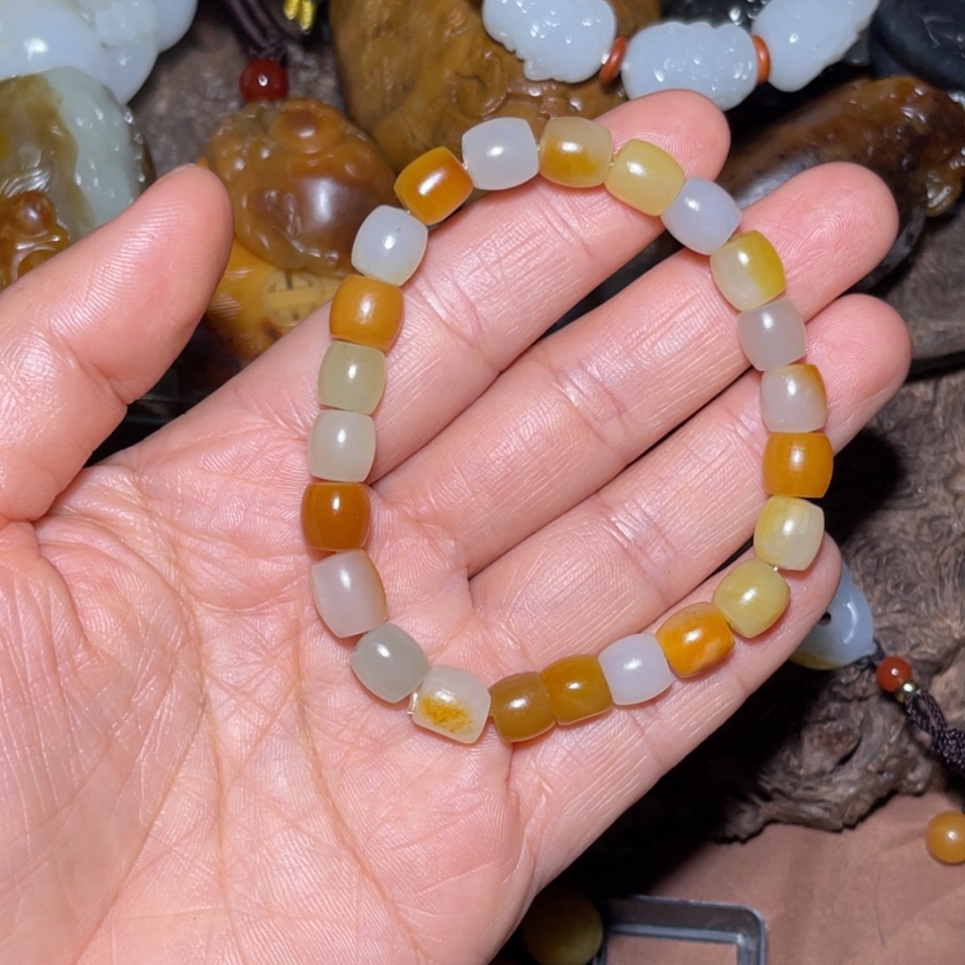 和田玉未镶嵌车挂8