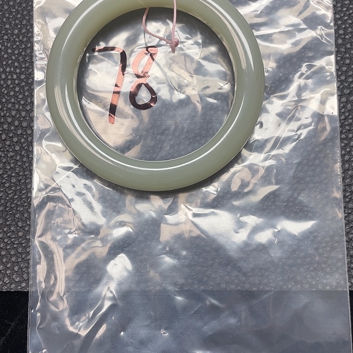 和田玉（糖玉）未镶嵌手镯