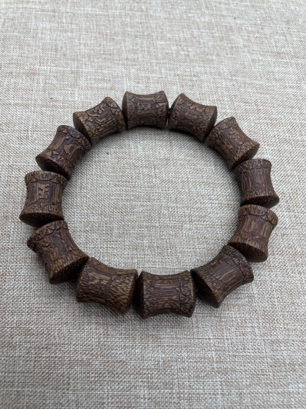 高盛沉香木串（) 363