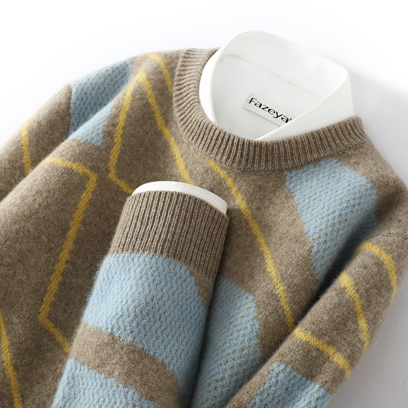 实穿性强，老粉必拍！100羊绒衫男圆领拼色针织打底衫商宽松毛衣