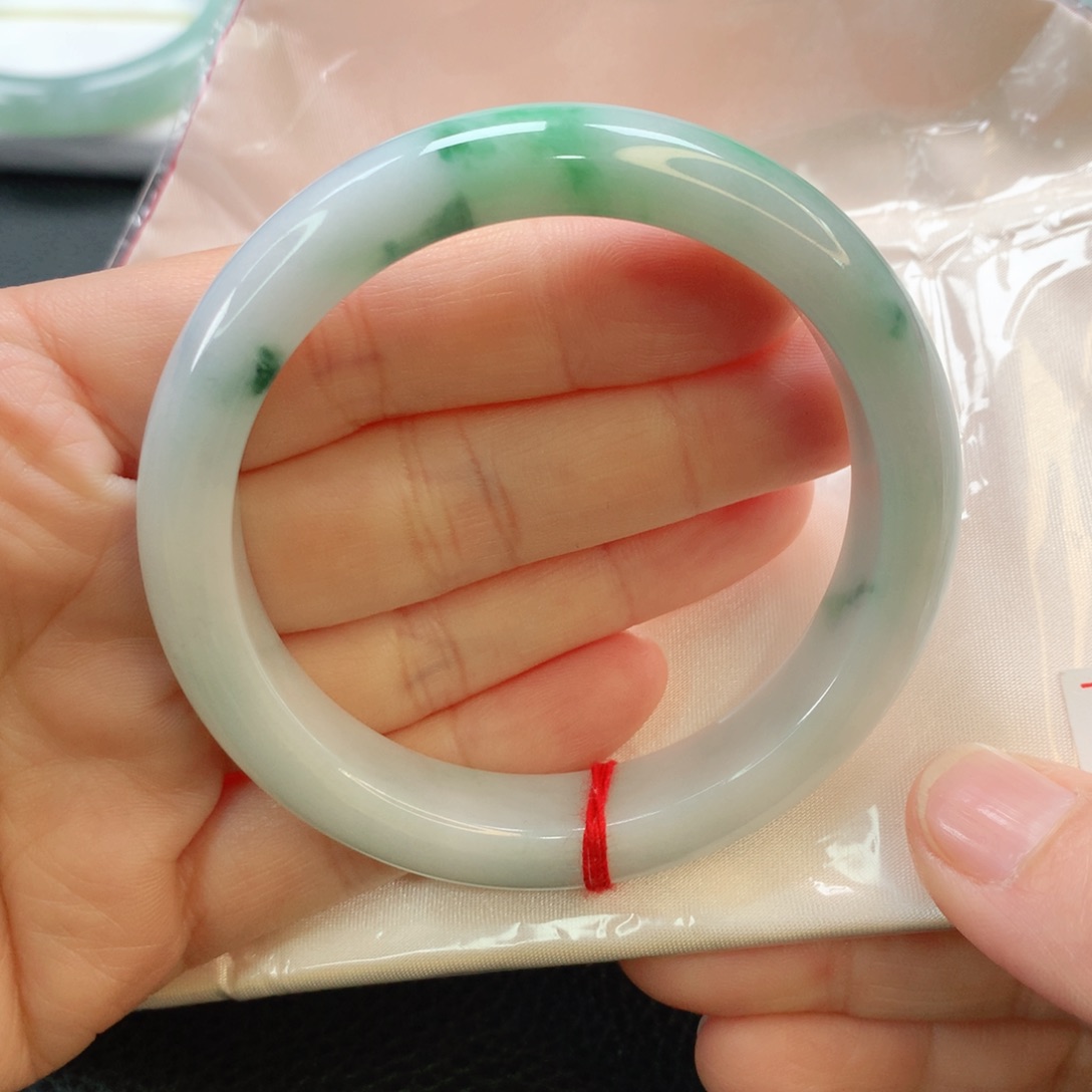 翡翠手镯未镶嵌57正