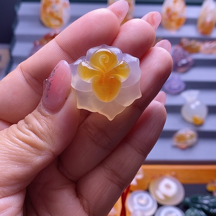 玛瑙/玉髓颈饰未镶嵌