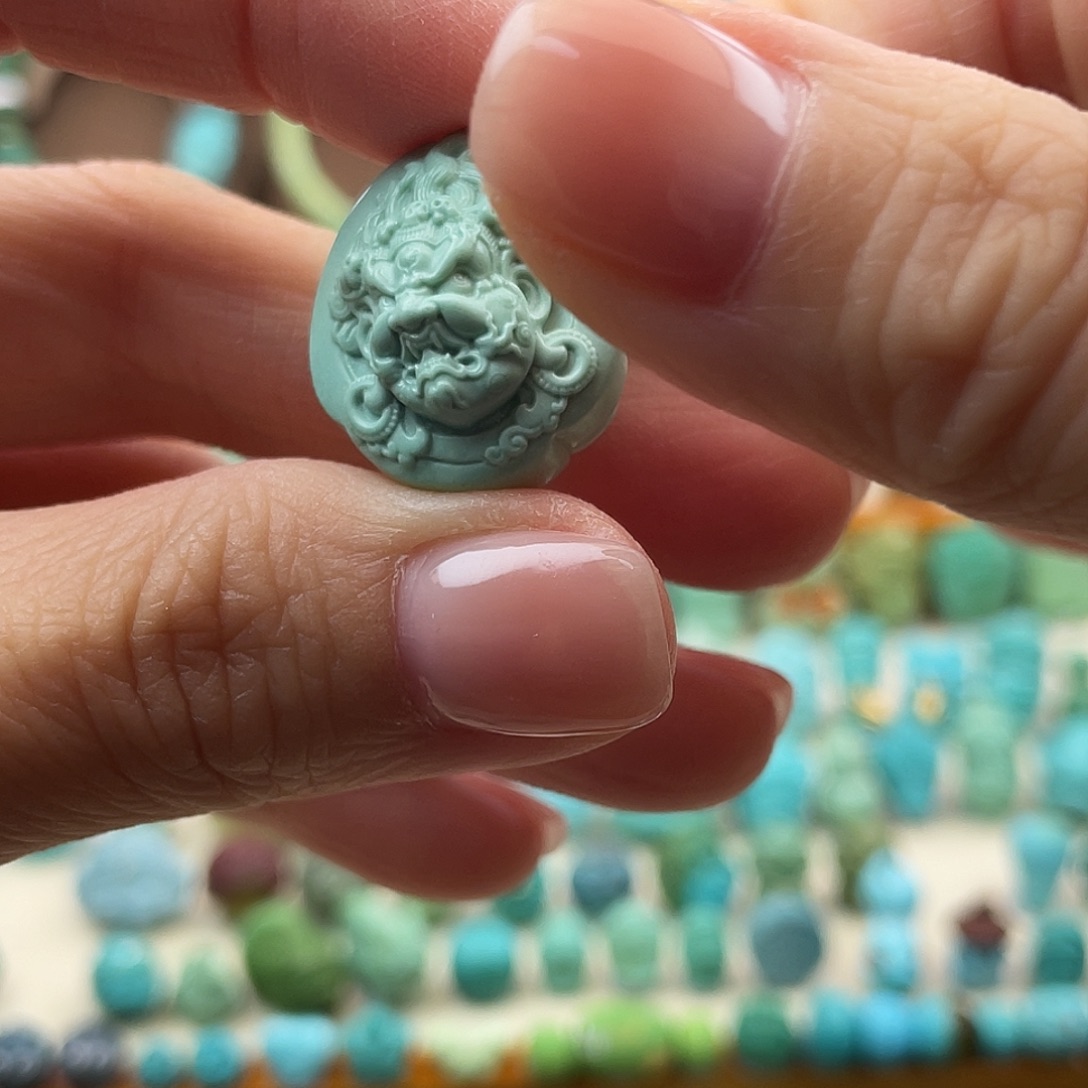 绿松石未镶嵌挂件