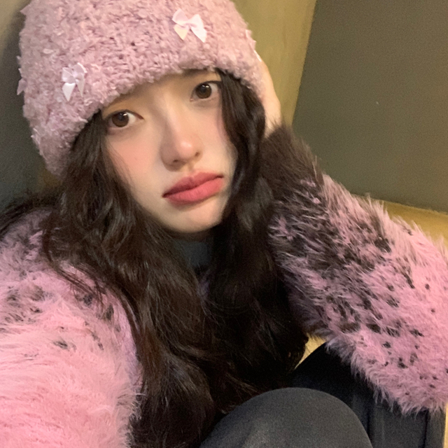 粉色长毛绒蝴蝶结帽女性秋冬新款羊毛帽保暖护耳针织帽k型多功能