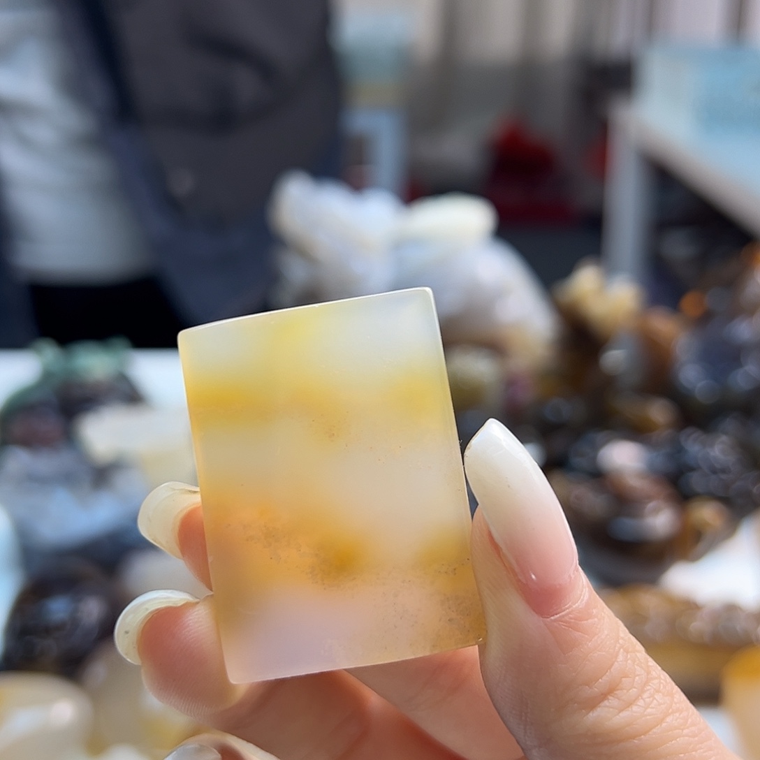 玛瑙/玉髓未镶嵌吊坠(不含链)