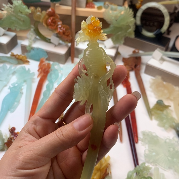 推***)蛇纹石玉未镶嵌发饰