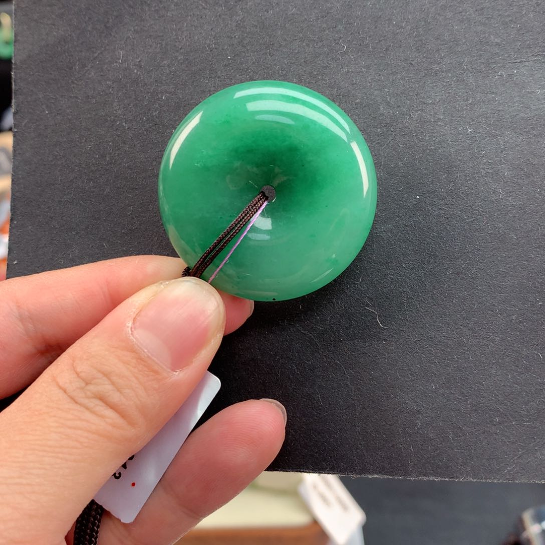 石英质玉颈饰未镶嵌