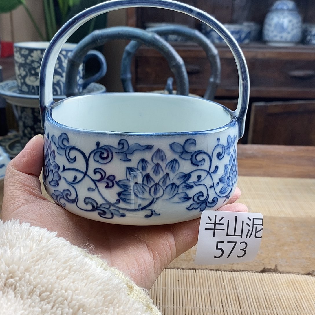 手工手绘青花陶瓷