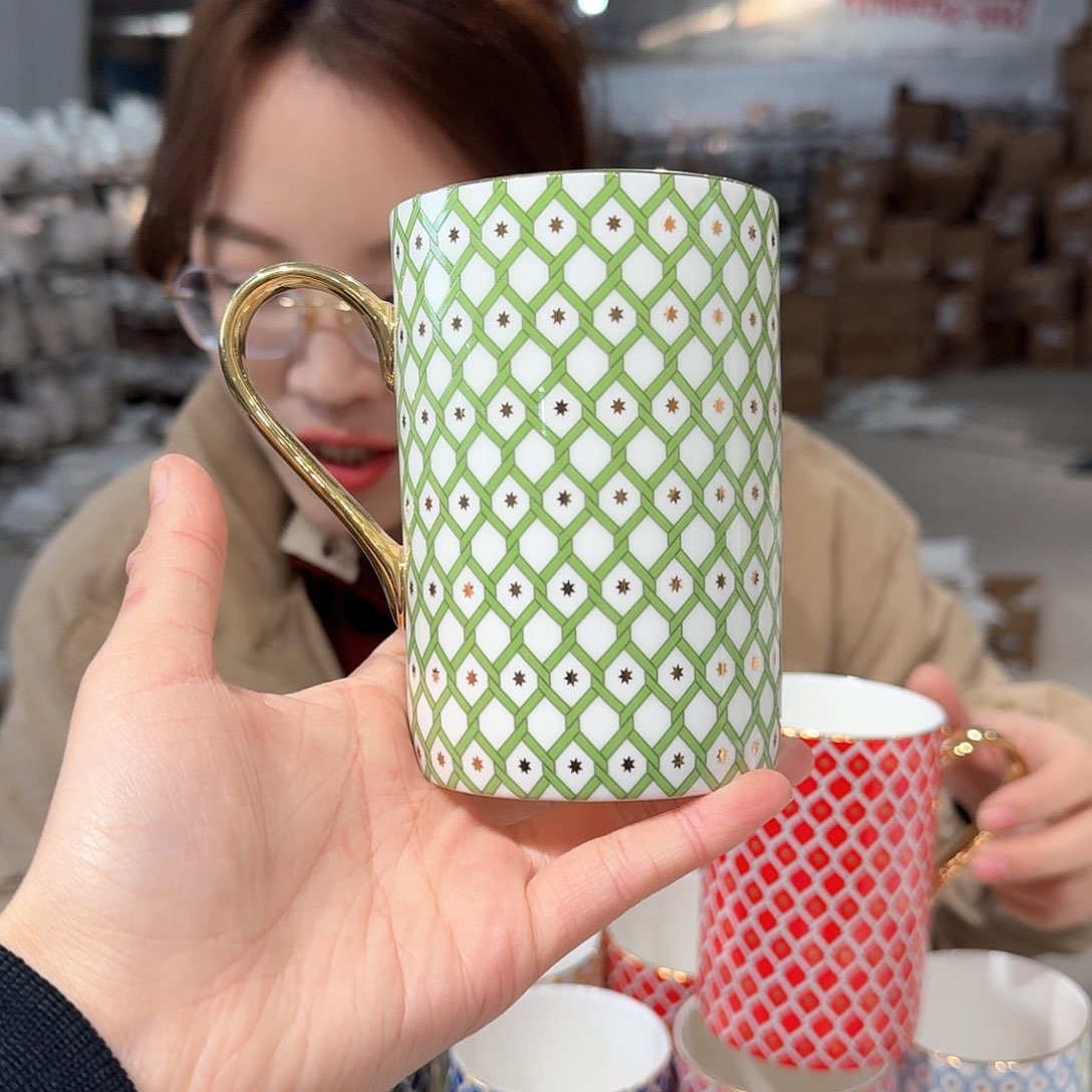 瓷鹅黄原单马克杯一个400ml微瑕