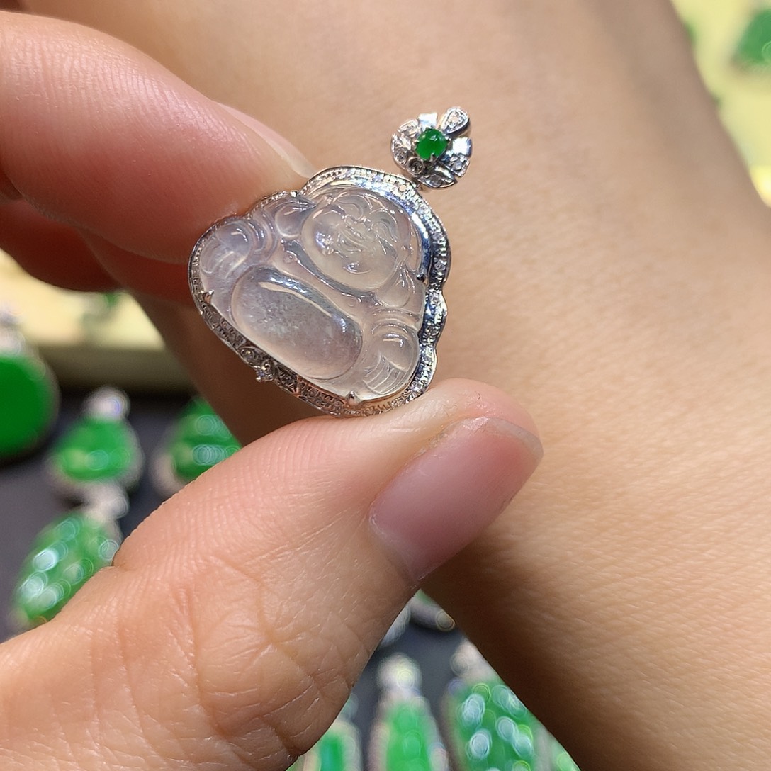 翡翠吊坠(不含链)18K金镶嵌