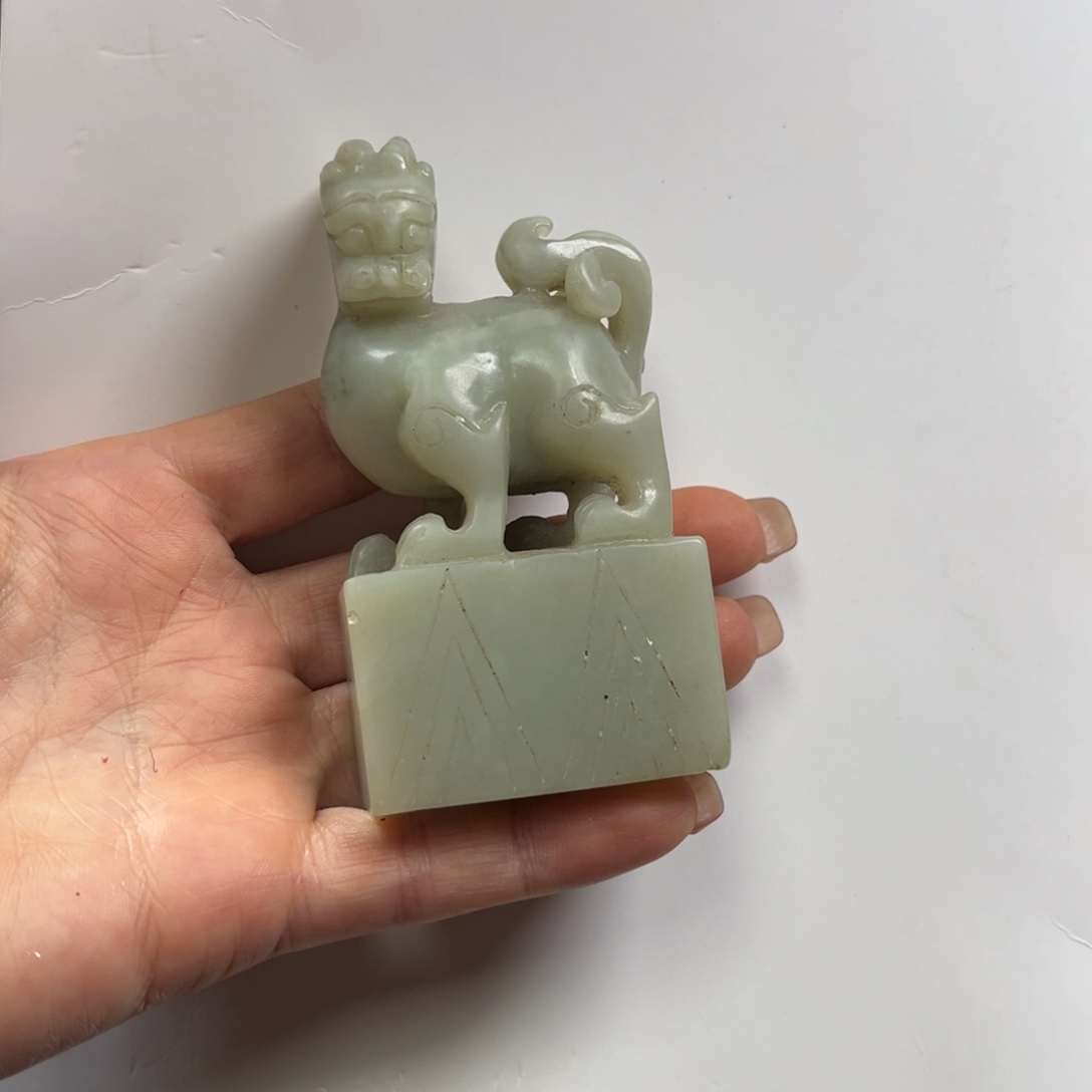 二***力和田玉未镶嵌挂件