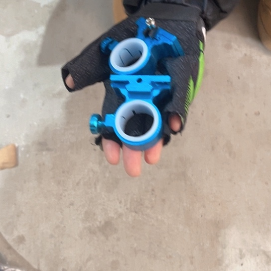 微瑕钓箱分体盘架一对配好螺丝