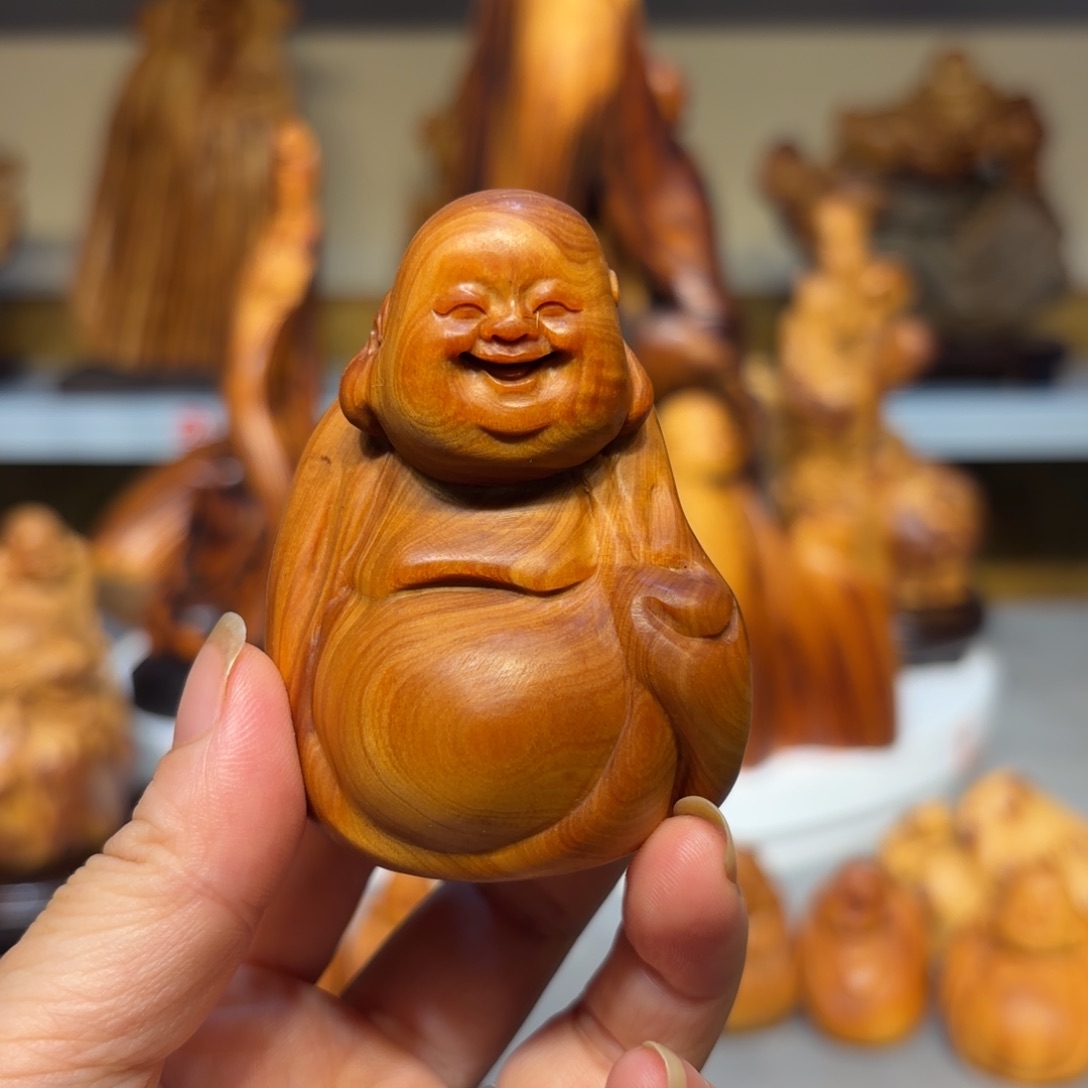 木太行崖柏弥勒佛