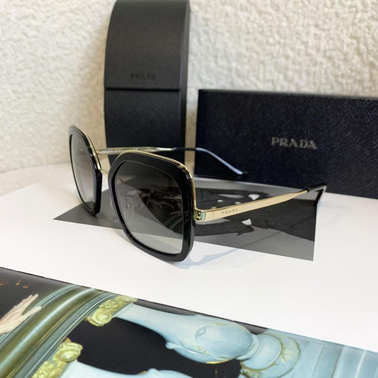 99新 Prada/普拉达 壹臻/金边黑框墨镜 11914371
