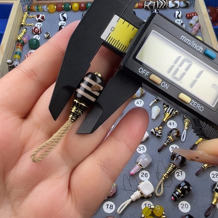 玛瑙/玉髓未镶嵌饰品